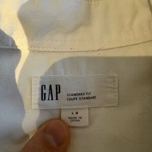 GAP Standard Fit White Shirt